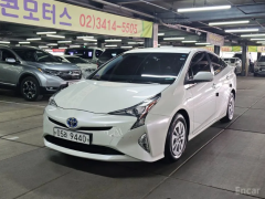 Сүрөт унаа Toyota Prius