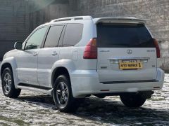 Photo of the vehicle Lexus GX