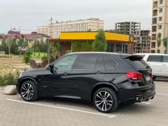 Photo of the vehicle BMW X5