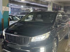 Photo of the vehicle Kia Carnival