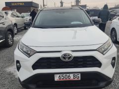 Сүрөт унаа Toyota RAV4