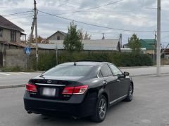 Photo of the vehicle Lexus ES