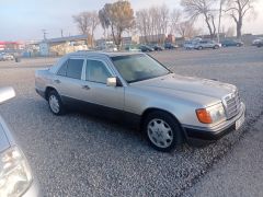 Photo of the vehicle Mercedes-Benz W124