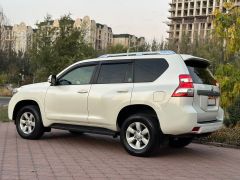 Сүрөт унаа Toyota Land Cruiser Prado