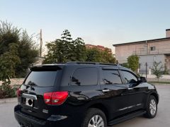 Фото авто Toyota Sequoia