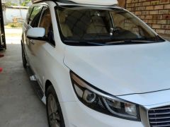 Photo of the vehicle Kia Carnival