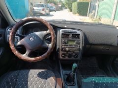 Сүрөт унаа Toyota Avensis