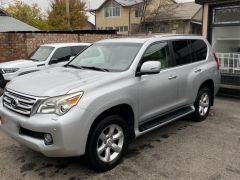 Photo of the vehicle Lexus GX