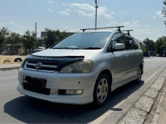 Фото авто Toyota Ipsum