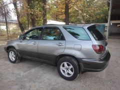 Photo of the vehicle Lexus RX