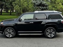 Photo of the vehicle Toyota 4Runner