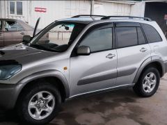 Сүрөт унаа Toyota RAV4