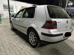 Photo of the vehicle Volkswagen Golf