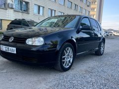 Фото авто Volkswagen Golf