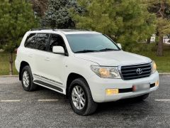 Photo of the vehicle Toyota Land Cruiser