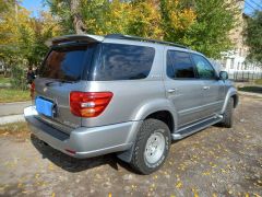 Сүрөт унаа Toyota Sequoia