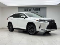 Photo of the vehicle Lexus RX