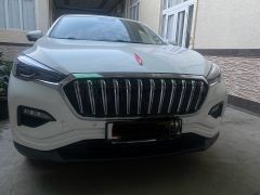 Фото авто Hongqi E-HS3