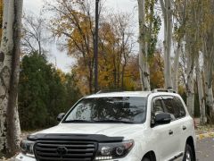 Сүрөт унаа Toyota Land Cruiser