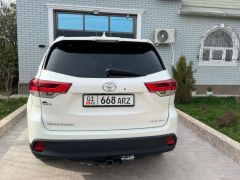 Сүрөт унаа Toyota Highlander