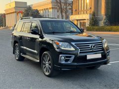 Photo of the vehicle Lexus LX