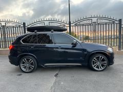 Photo of the vehicle BMW X5