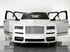 Photo of the vehicle Rolls-Royce Cullinan