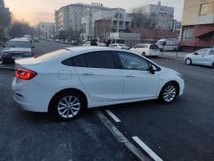 Photo of the vehicle Chevrolet Cruze