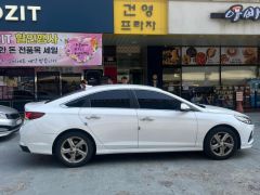 Photo of the vehicle Hyundai Sonata