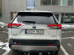 Сүрөт унаа Toyota RAV4