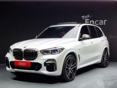 Photo of the vehicle BMW X5