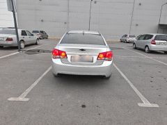 Photo of the vehicle Chevrolet Cruze