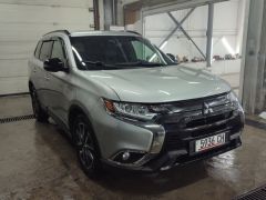 Сүрөт унаа Mitsubishi Outlander