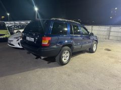 Сүрөт унаа Jeep Cherokee