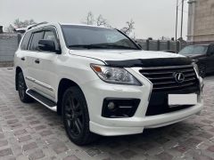 Photo of the vehicle Lexus LX