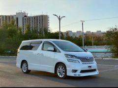 Photo of the vehicle Toyota Alphard