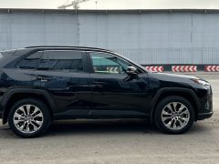 Photo of the vehicle Toyota RAV4