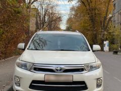 Photo of the vehicle Toyota Highlander