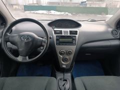 Фото авто Toyota Yaris