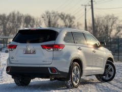 Сүрөт унаа Toyota Highlander