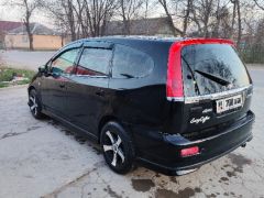 Фото авто Honda Stream