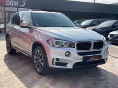 Photo of the vehicle BMW X5