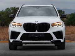 Photo of the vehicle BMW X5