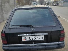 Сүрөт унаа Mercedes-Benz W124