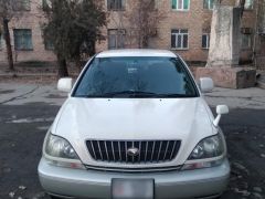 Сүрөт унаа Toyota Harrier