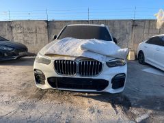 Фото BMW X5  2020