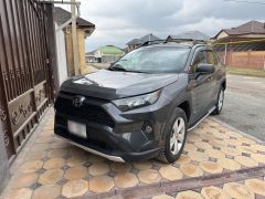 Сүрөт унаа Toyota RAV4