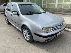 Photo of the vehicle Volkswagen Golf