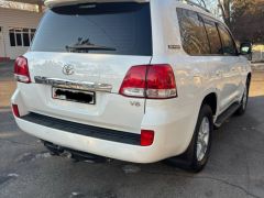 Сүрөт унаа Toyota Land Cruiser