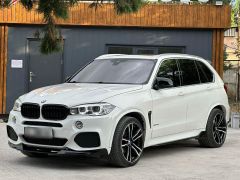 Photo of the vehicle BMW X5